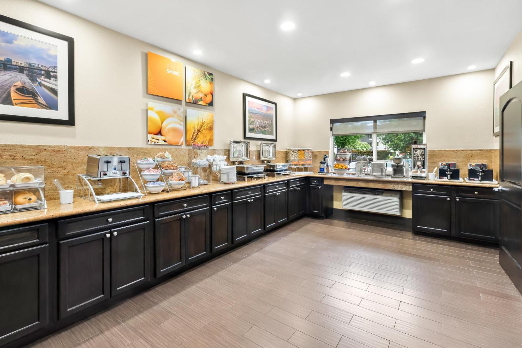 Hotel Comfort Airport Portland