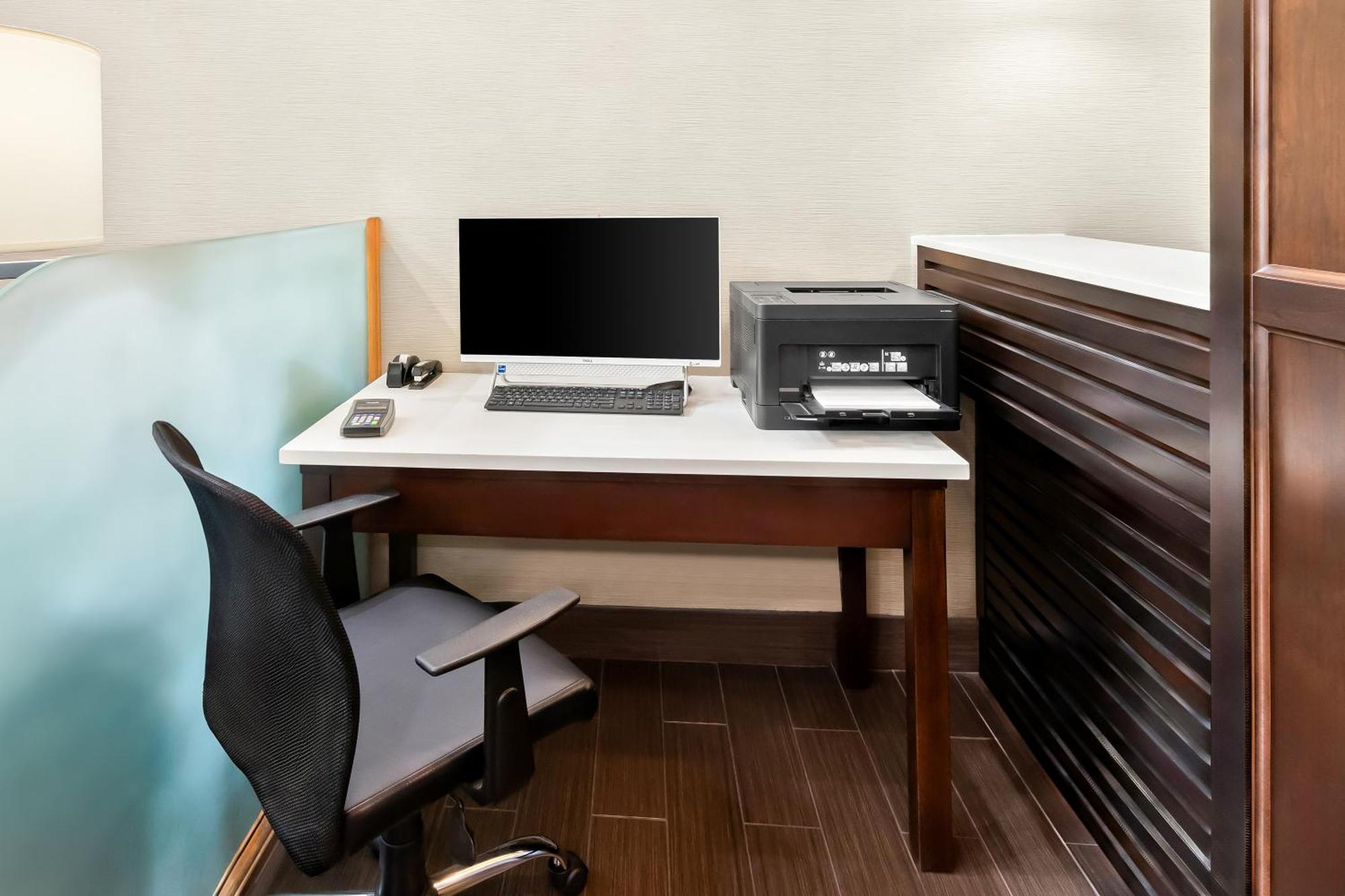 Hotel Comfort Airport