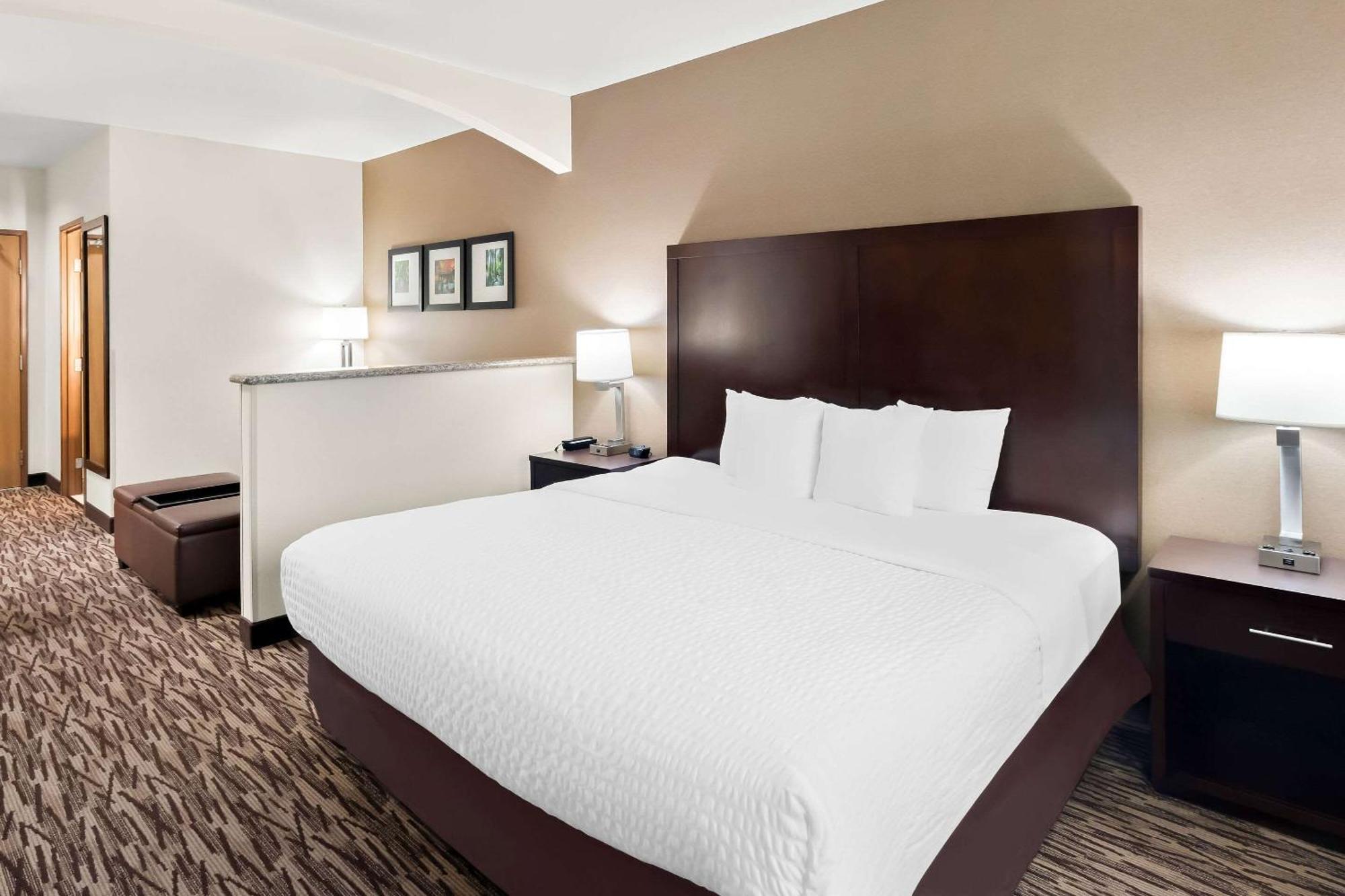 Hotel Comfort Airport 2*