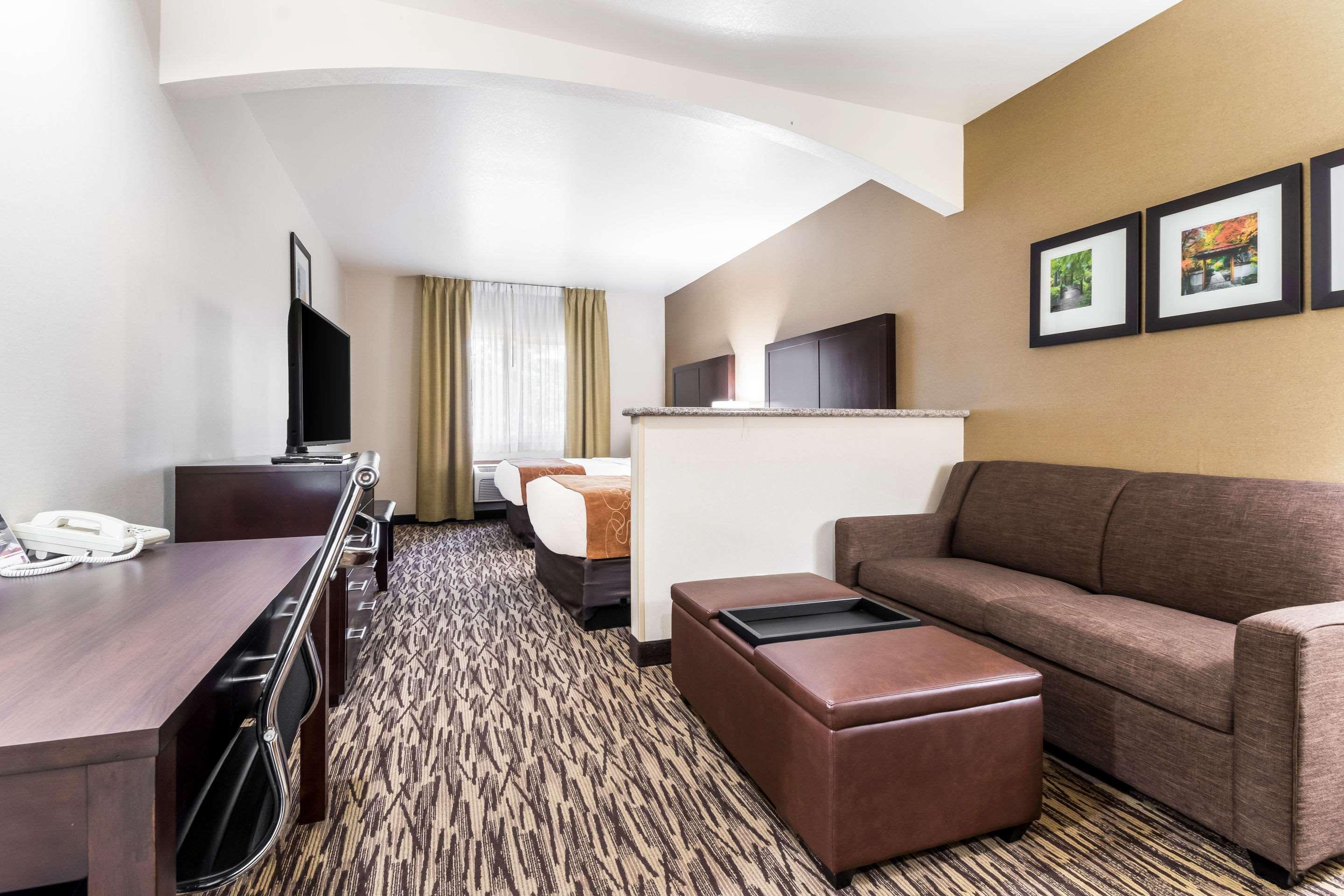 Hotel Comfort Airport 2*