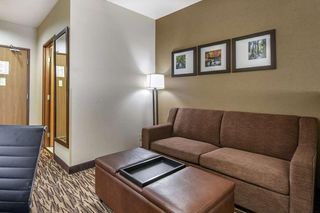 Comfort Airport Hotel